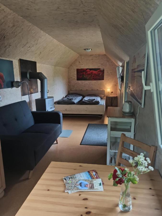 Schaeferwagen Auf Dem Biogut-Saalkow Hotel Gustow  ภายนอก รูปภาพ